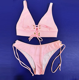 What are the precautions for purchasing swimsuits